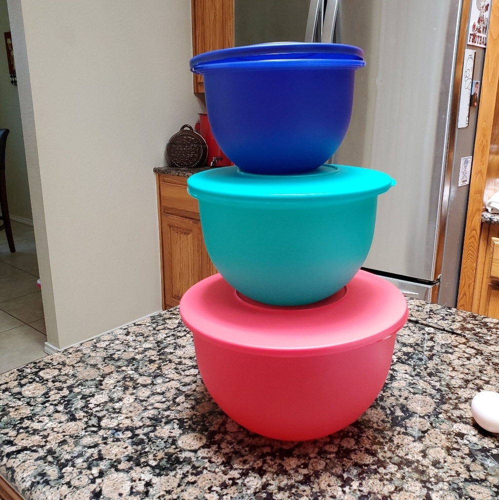 Tupperware Impressions Bowl Set
